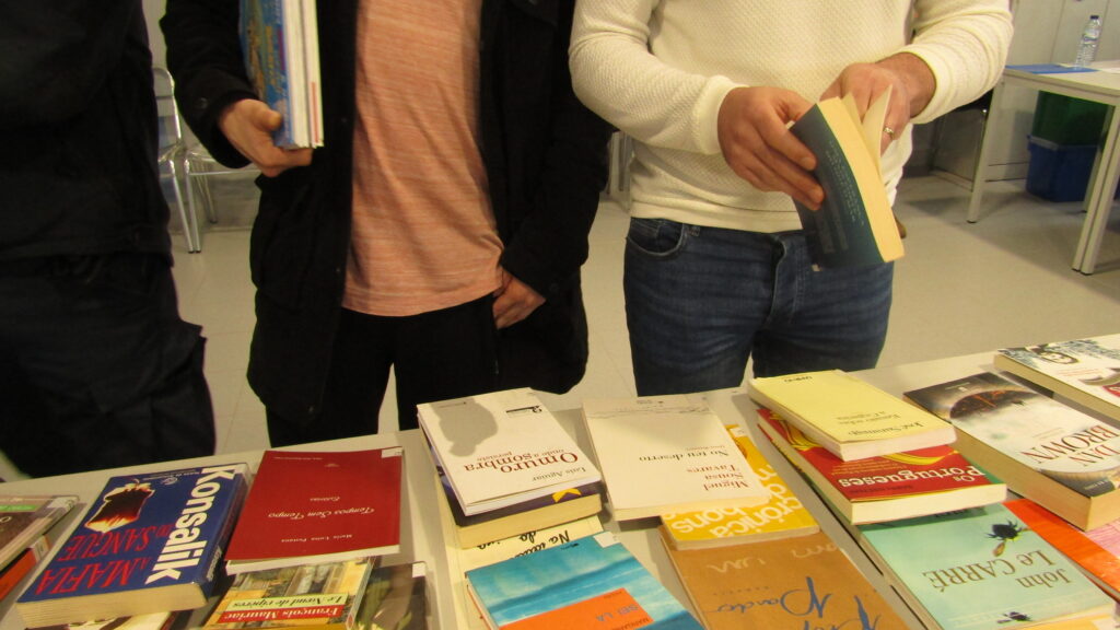  Quanto vale um livro quando o corpo está preso, mas a mente quer ser livre? - Jornal do Centro