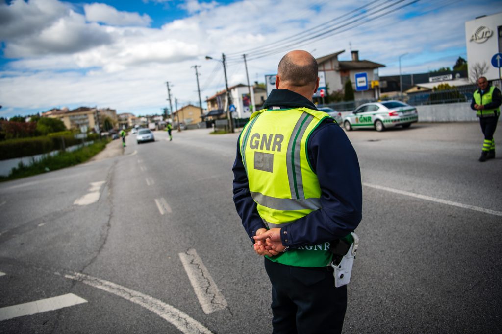  Quase uma centena de condutores apanhados em excesso de velocidade durante sete dias de operações da GNR no distrito de Viseu