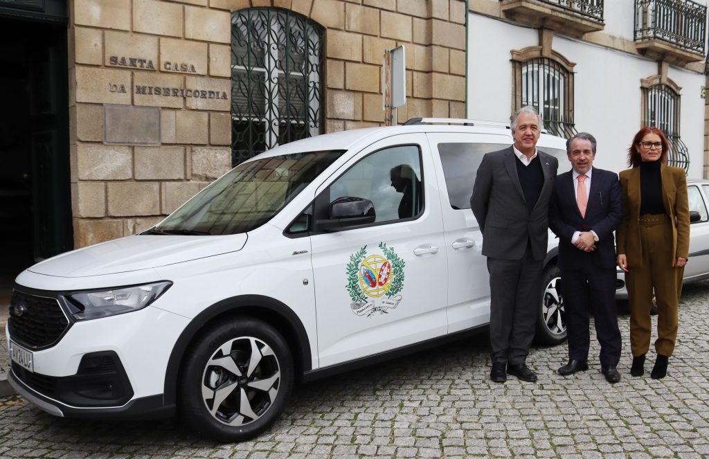  Misericórdia de Lamego fecha ano com novo veículo para transporte de utentes - Jornal do Centro
