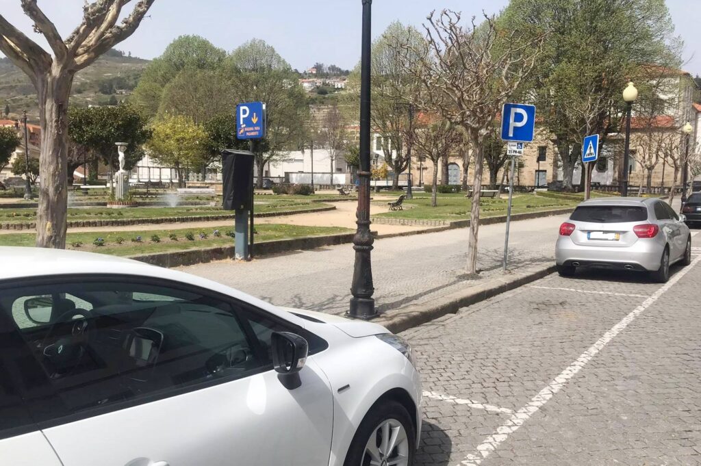  Estacionamento volta a ser pago em Lamego - Jornal do Centro