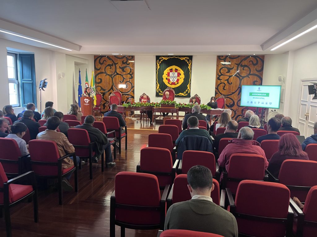  Assembleia Municipal de Tondela aprova contração de empréstimo superior a 8,4 ME - Jornal do Centro