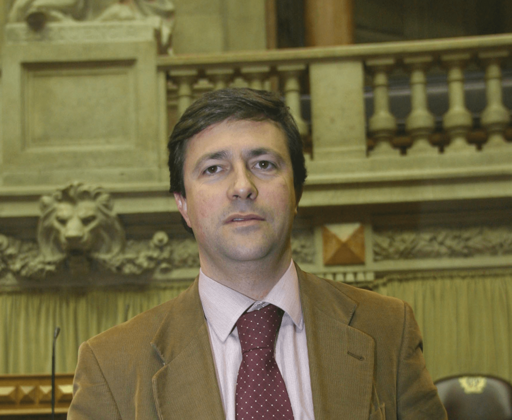  Operação Éter: MP pede condenação de ex-presidente do Turismo Porto e Norte mas deixa cair corrupção - Jornal do Centro