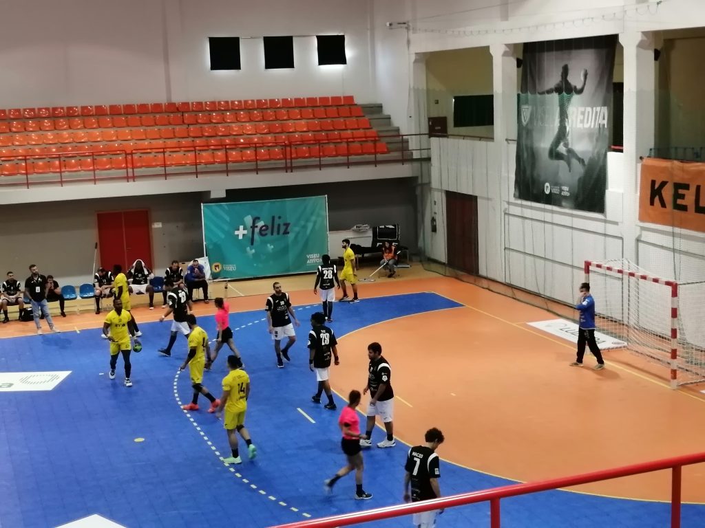  Andebol. Académico perde contra o ABC - Jornal do Centro