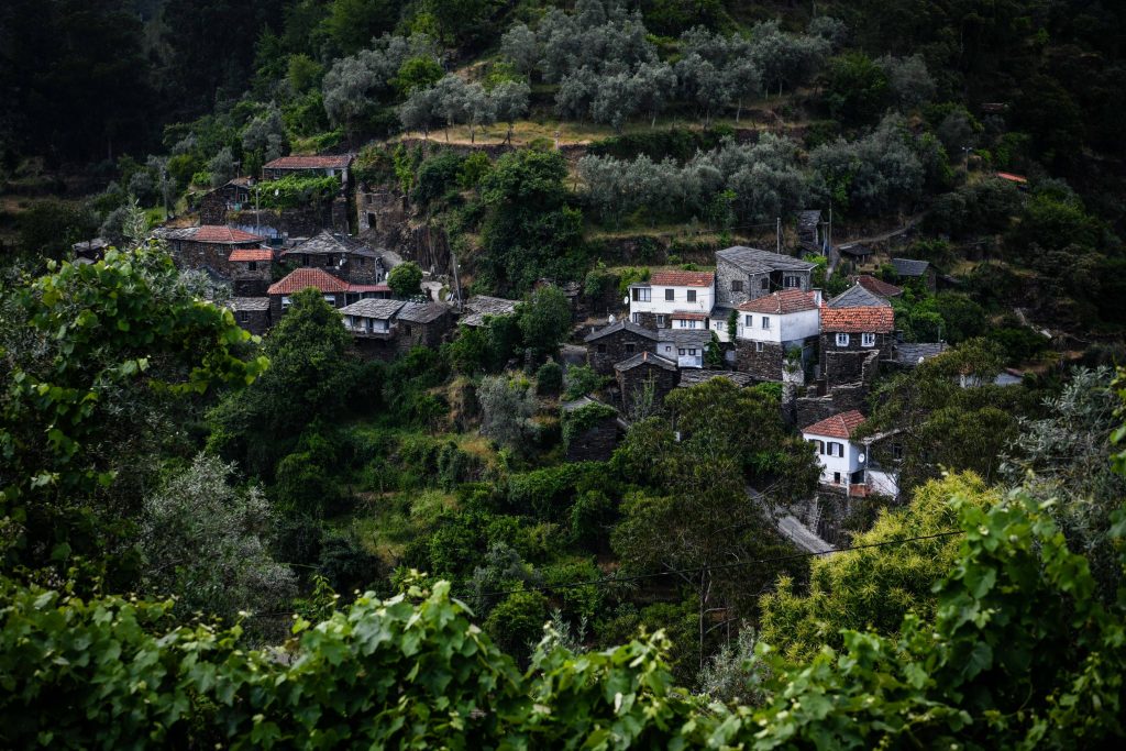  Fujaco, a aldeia que já abrigou um fujão - Jornal do Centro