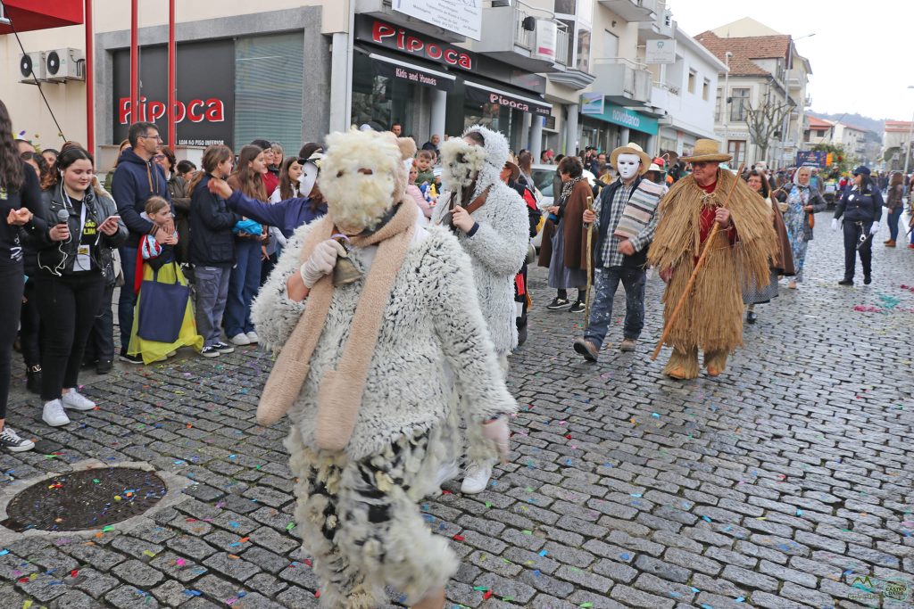  Compadres e comadres em destaque no carnaval de Castro Daire - Jornal do Centro
