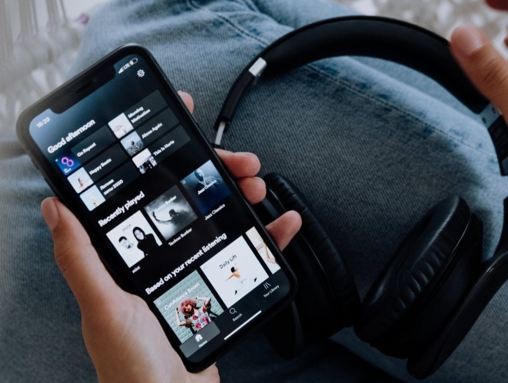  Mais de 80% dos internautas em Portugal consome áudio digital - Jornal do Centro