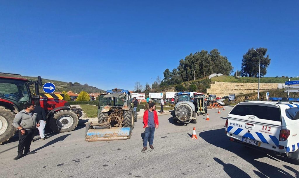  GNR notificou agricultores que participaram na manifestação na A25 - Jornal do Centro