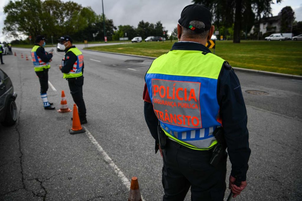  Jovens apanhados a conduzir sem carta em Viseu - Jornal do Centro