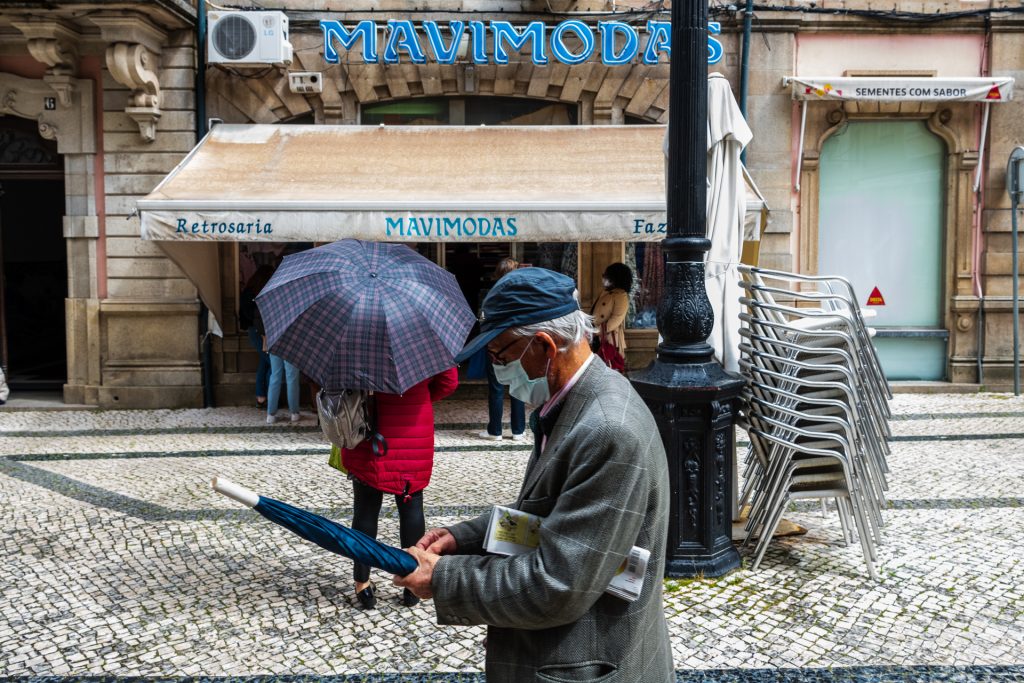  Covid-19: Viseu com mais de 400 casos nas últimas duas semanas. Câmara repensa Natal e Ano Novo - Jornal do Centro