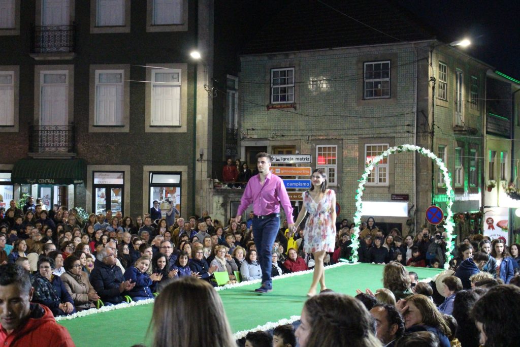  Vouzela com desfile de moda para promover o comércio tradicional - Jornal do Centro