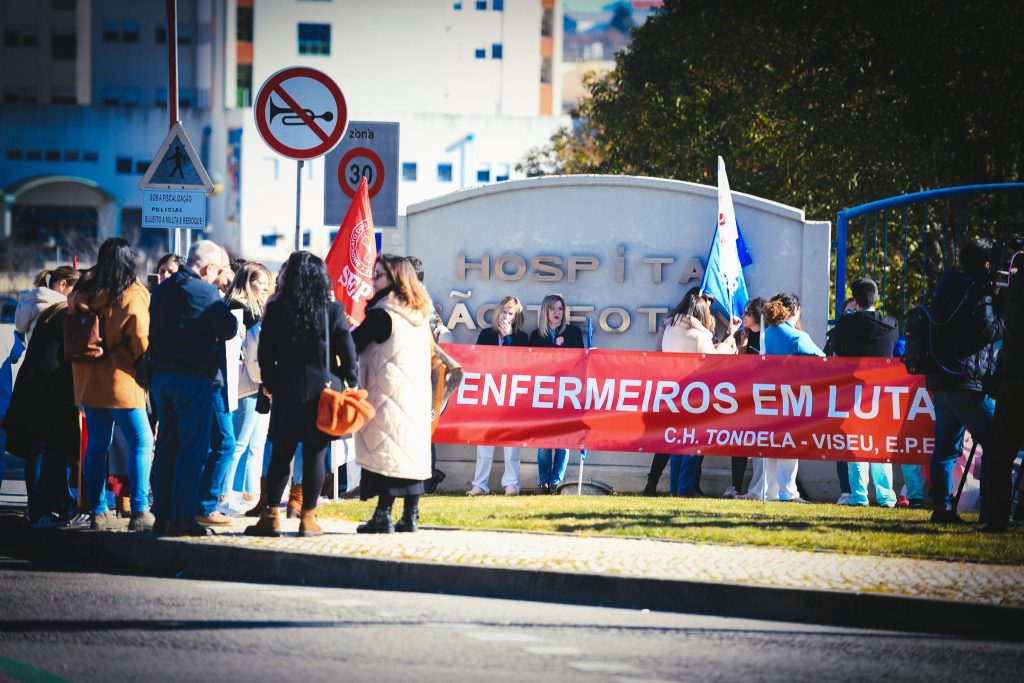  Enfermeiros em Viseu marcam greves para dezembro - Jornal do Centro