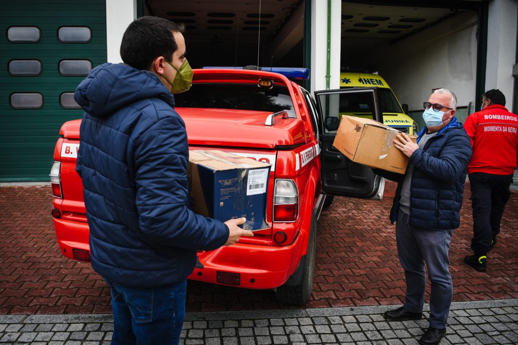  Ucrânia: bombeiros do distrito de Viseu doam três ambulâncias e vários bens - Jornal do Centro