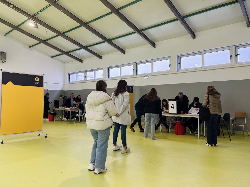  Eleições: Em Viseu, mais de duas mil pessoas pediram voto antecipado, muitas para “evitar a confusão de dia 10”