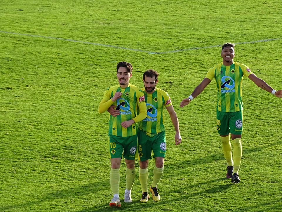  Castro Daire venceu o Lusitano e assegurou a manutenção - Jornal do Centro