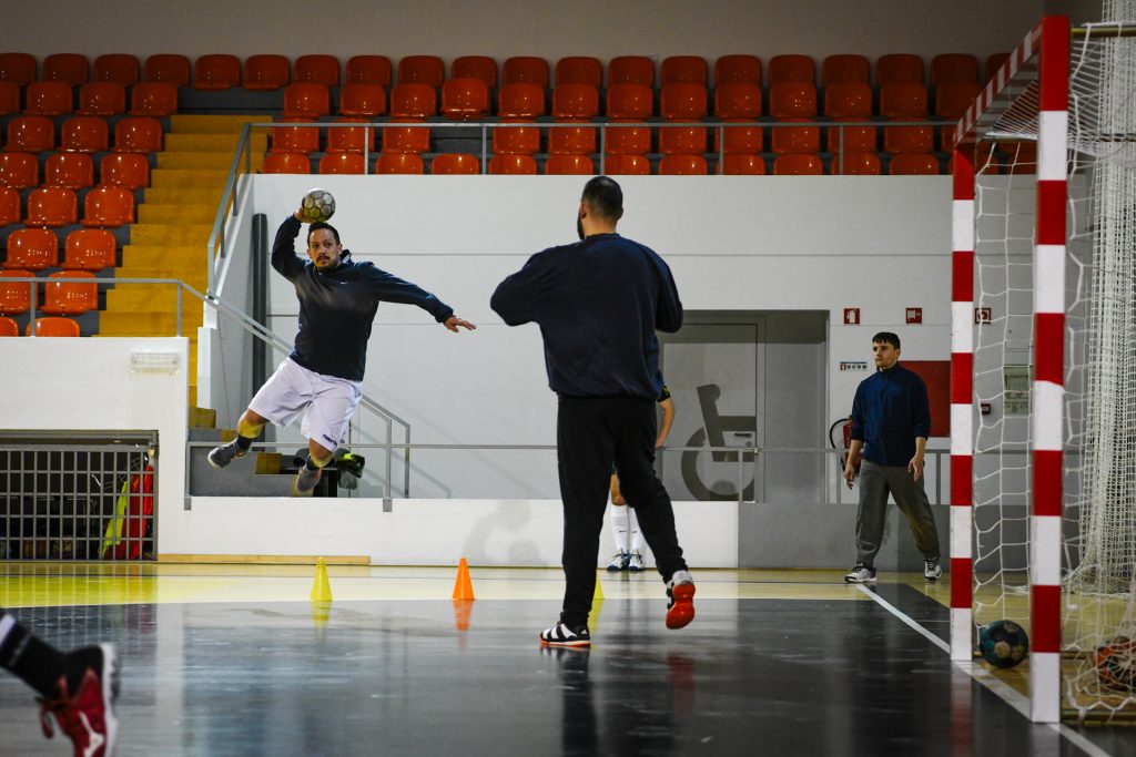 Andebol: Académico visita FCPorto. ‘Não vamos lá passear’, avisa treinador dos viseenses - Jornal do Centro
