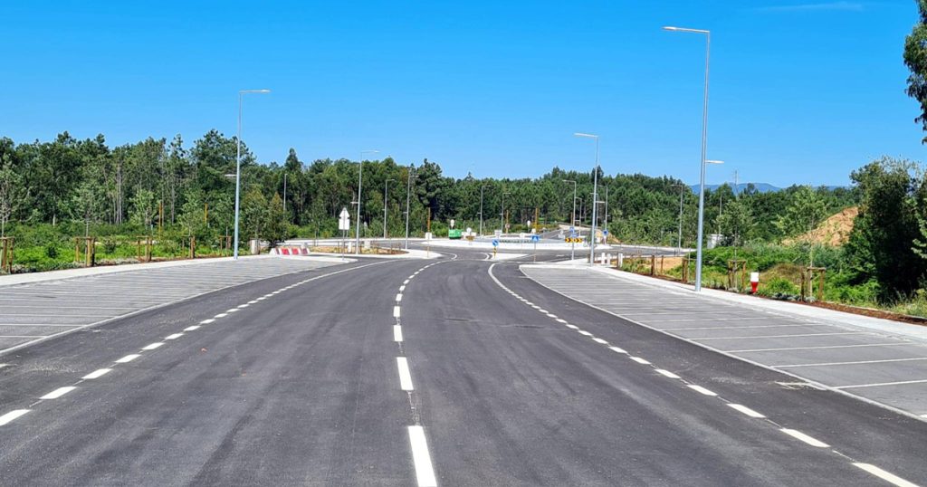  Reaberta estrada de acesso ao Instituto Piaget em Viseu - Jornal do Centro