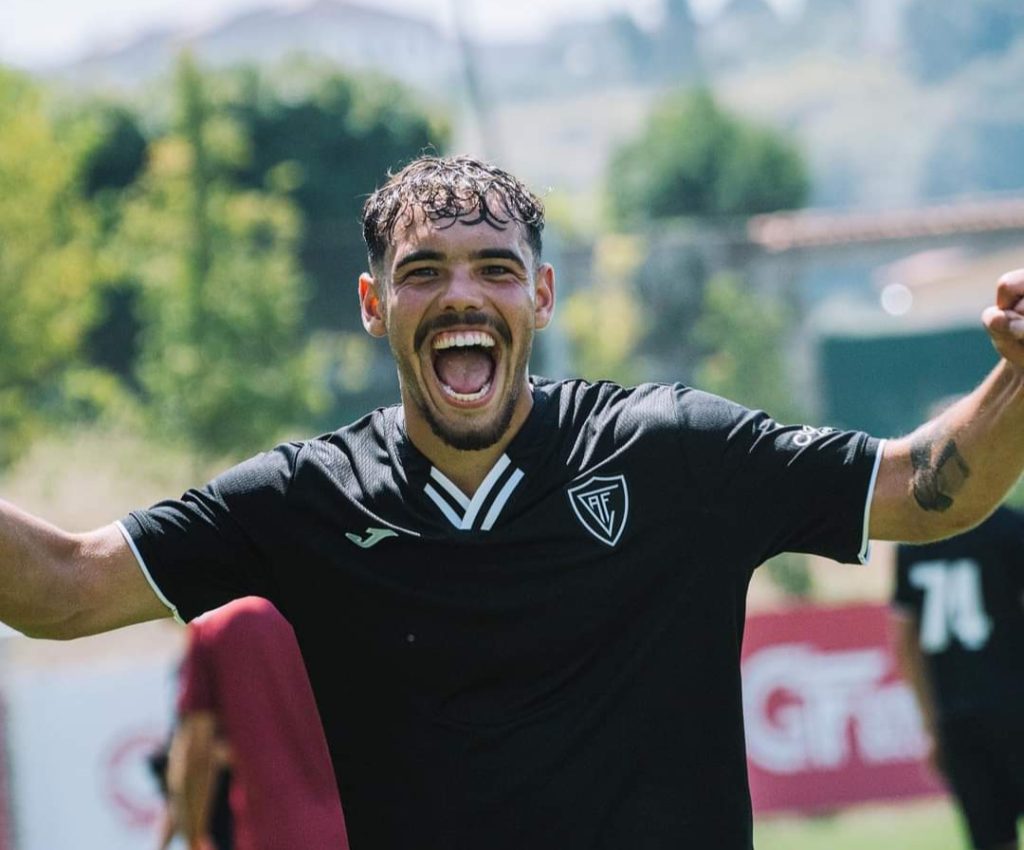  Académico de Viseu empata na Liga Revelação com golo marcado no último minuto, por Sena - Jornal do Centro