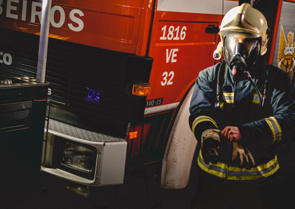  Incêndio em restaurante provocou três feridos ligeiros - Jornal do Centro