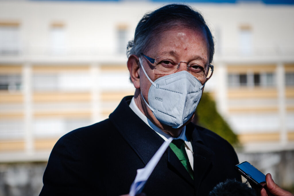  Câmara de Viseu decreta três dias de luto a partir de hoje pela morte de Almeida Henriques - Jornal do Centro