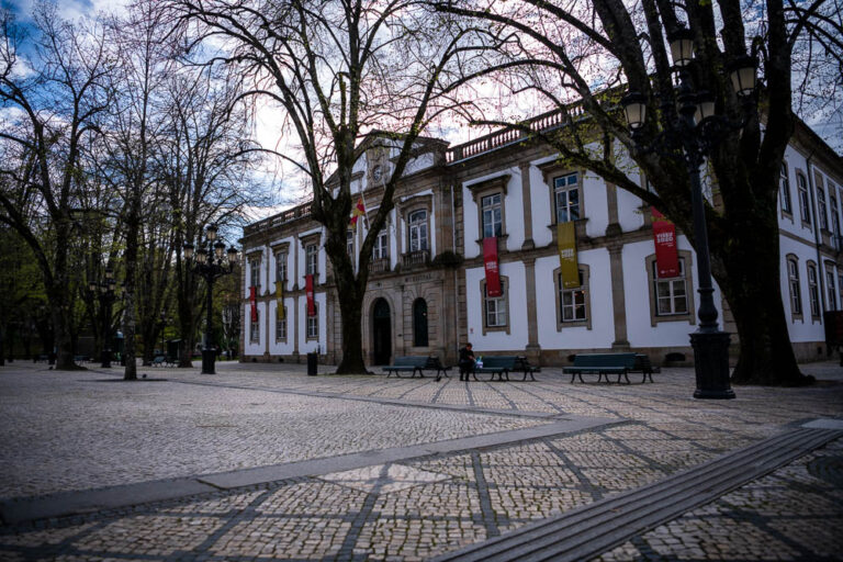 04042111465937647417153e996893dbe5e5e94b36137e1f1c31