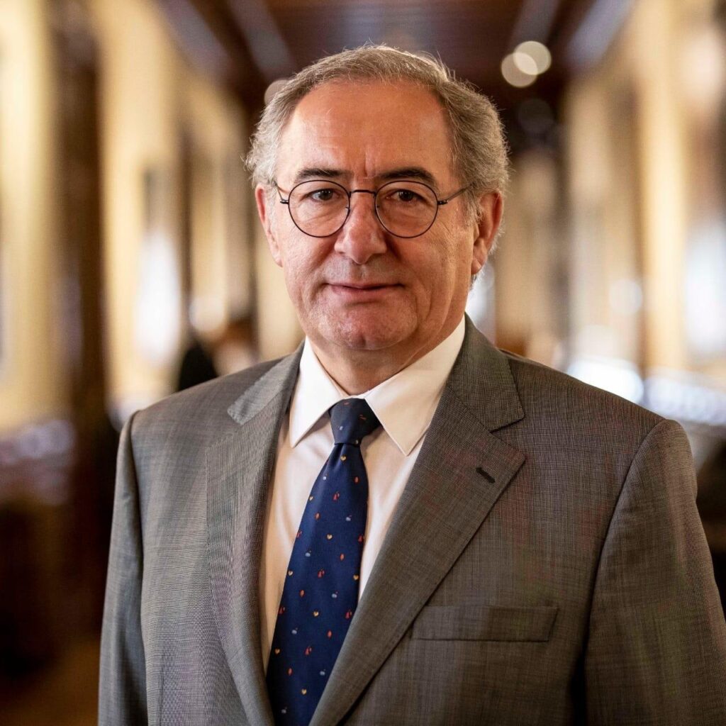  José Cesário assume pela quarta vez a Secretaria de Estado das Comunidades - Jornal do Centro