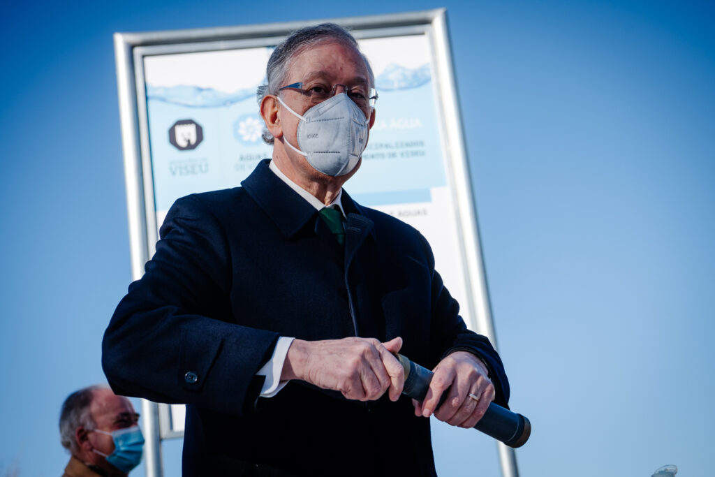  Almeida Henriques “dá” nome a auditório da AIRV - Jornal do Centro