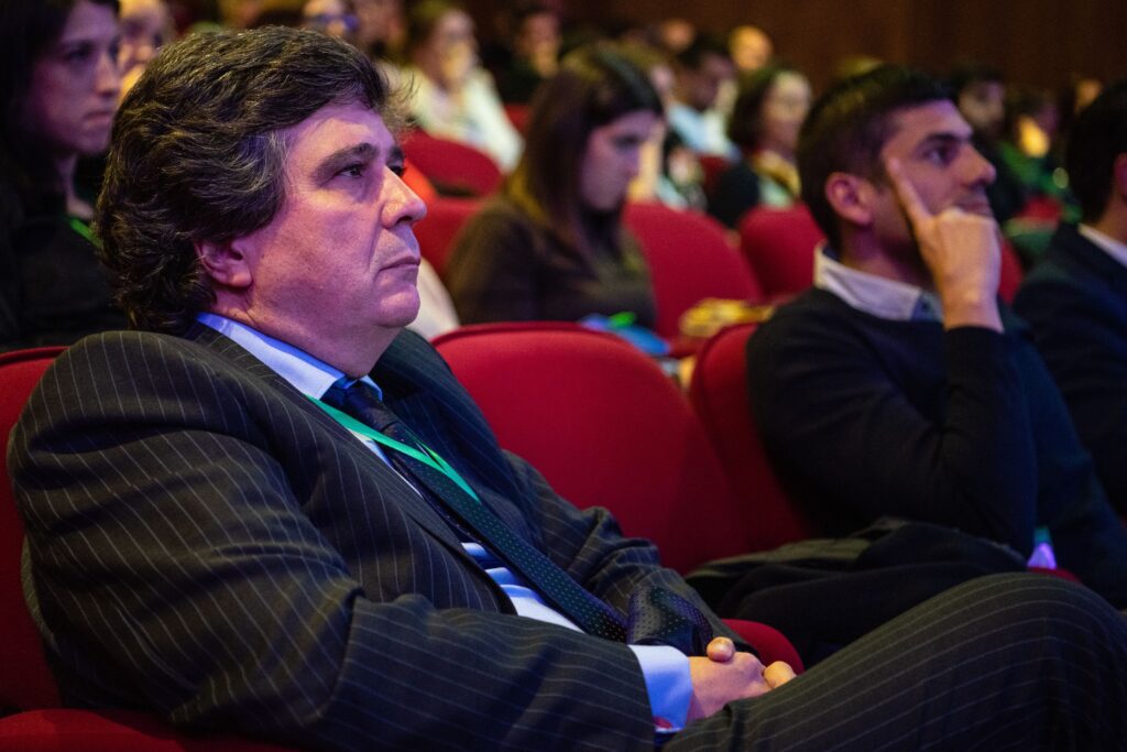  Óbito/Almeida Henriques: AIRV fala em - Jornal do Centro