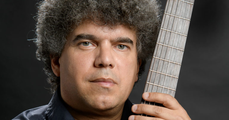  Judicaël Perroy e Sevilla Guitar Duo esta quinta-feira no Festival da Primavera - Jornal do Centro