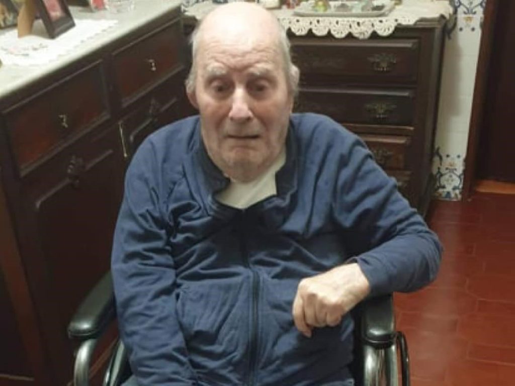  Cadeira de rodas furtada há mais de um mês em São Pedro do Sul nunca apareceu - Jornal do Centro