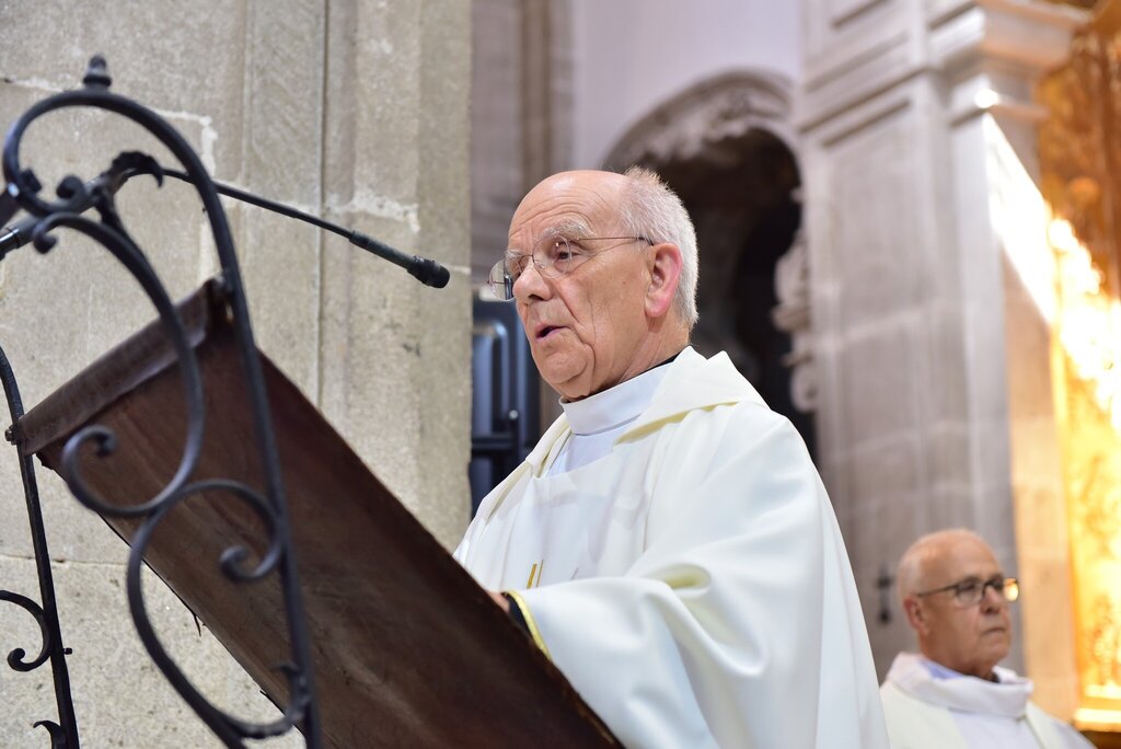  Vigário da Diocese de Lamego homenageado em paróquia onde foi padre - Jornal do Centro
