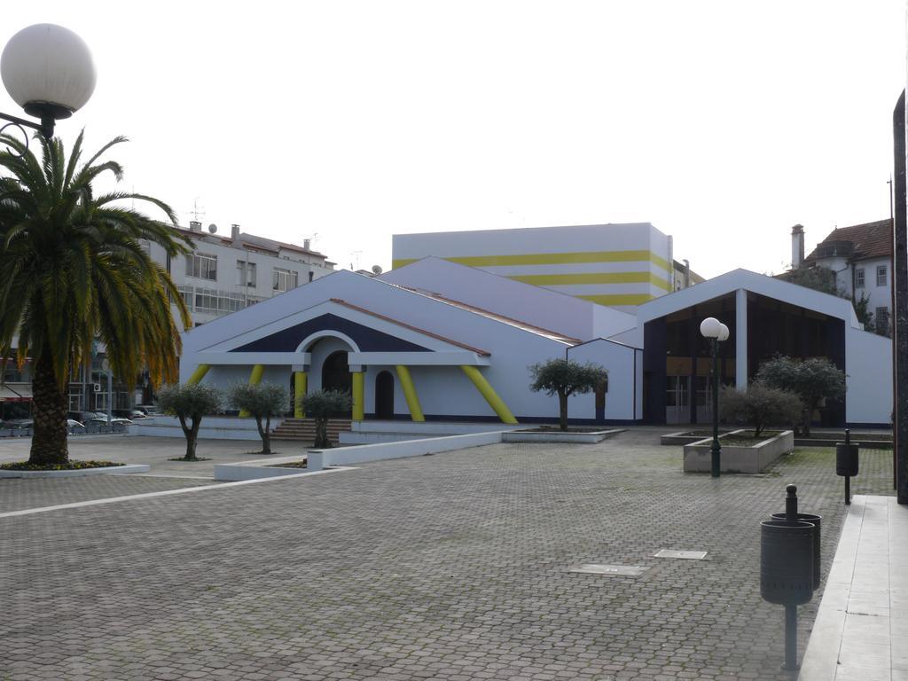  Cineteatro de Oliveira de Frades vai ser requalificado - Jornal do Centro