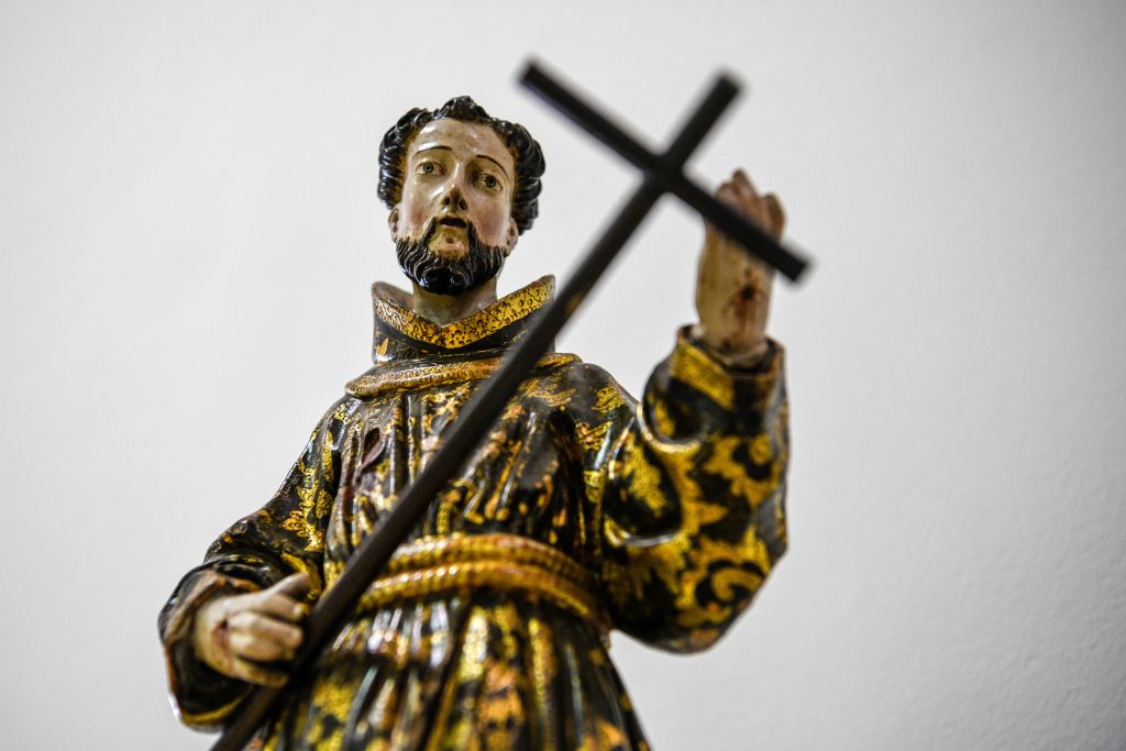  Património: Ainda há santos de altar - Jornal do Centro