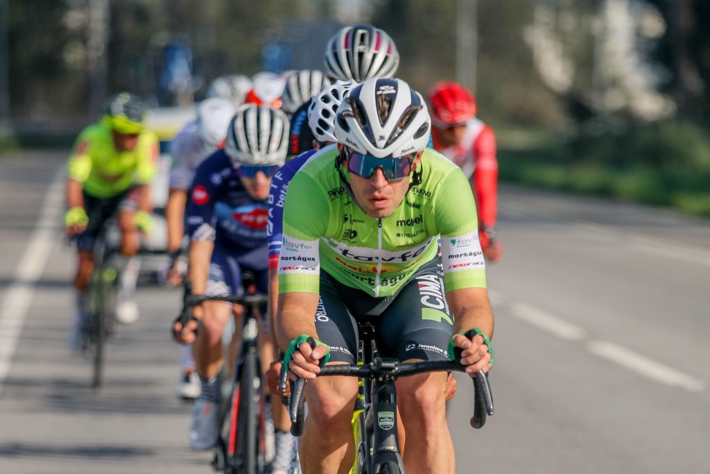  Ciclista da equipa de Mortágua fica em décimo na Prova de Abertura - Jornal do Centro