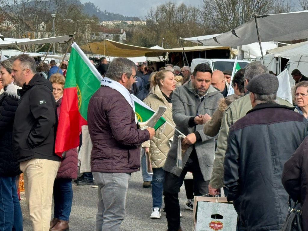  Eleições: Chega não falhou uma feira semanal durante a campanha porque “somos bem recebidos”