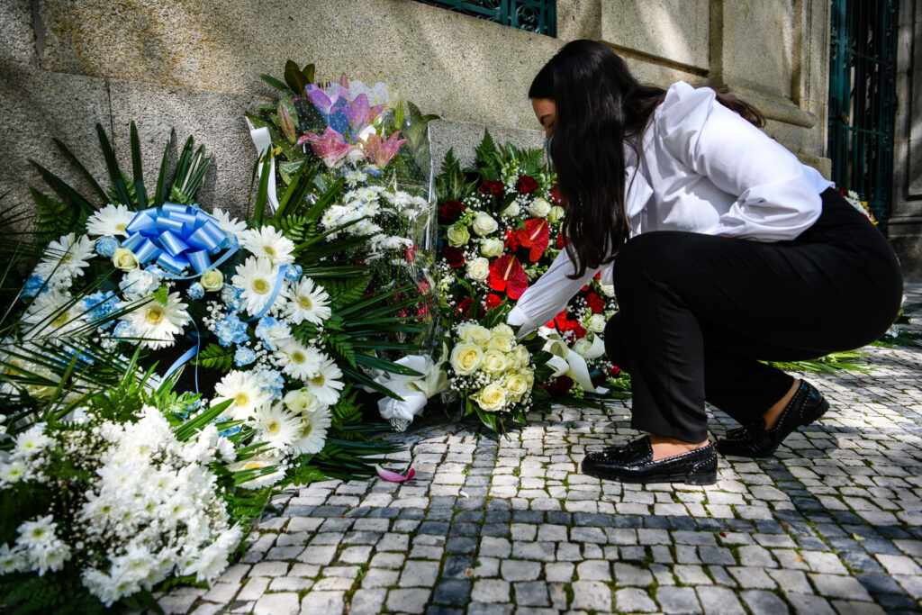  Voz do autarca de Viseu já se fazia ouvir no Rossio nos anos 70 e a partir de uma cabine de vidro - Jornal do Centro