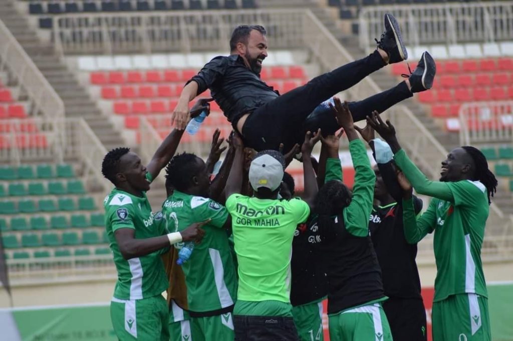  Treinador de Penalva do Castelo conquista Taça do Quénia - Jornal do Centro