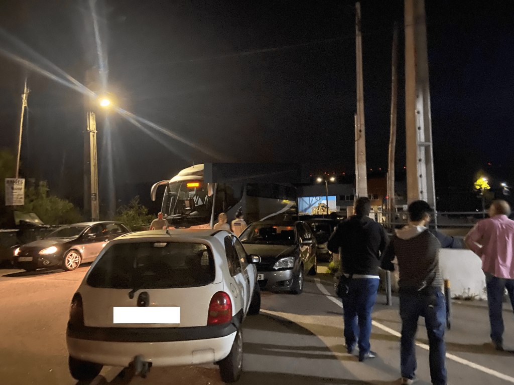  Vouzela: Sindicato acusa empresa de ‘forçar’ trabalhadores a esperar por autocarros - Jornal do Centro