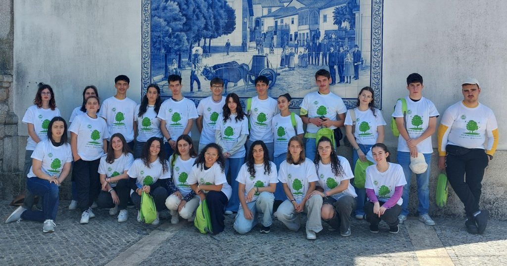  Jovens de Oliveira de Frades vigiam florestas no verão - Jornal do Centro