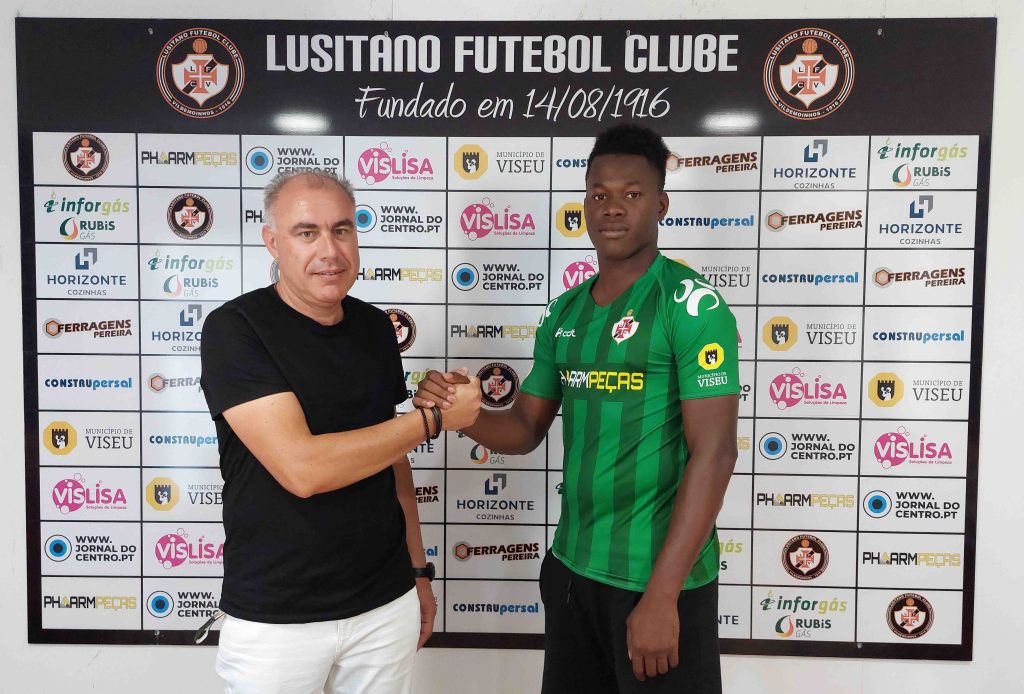  Internacional da Guiné-Bissau reforça Lusitano - Jornal do Centro