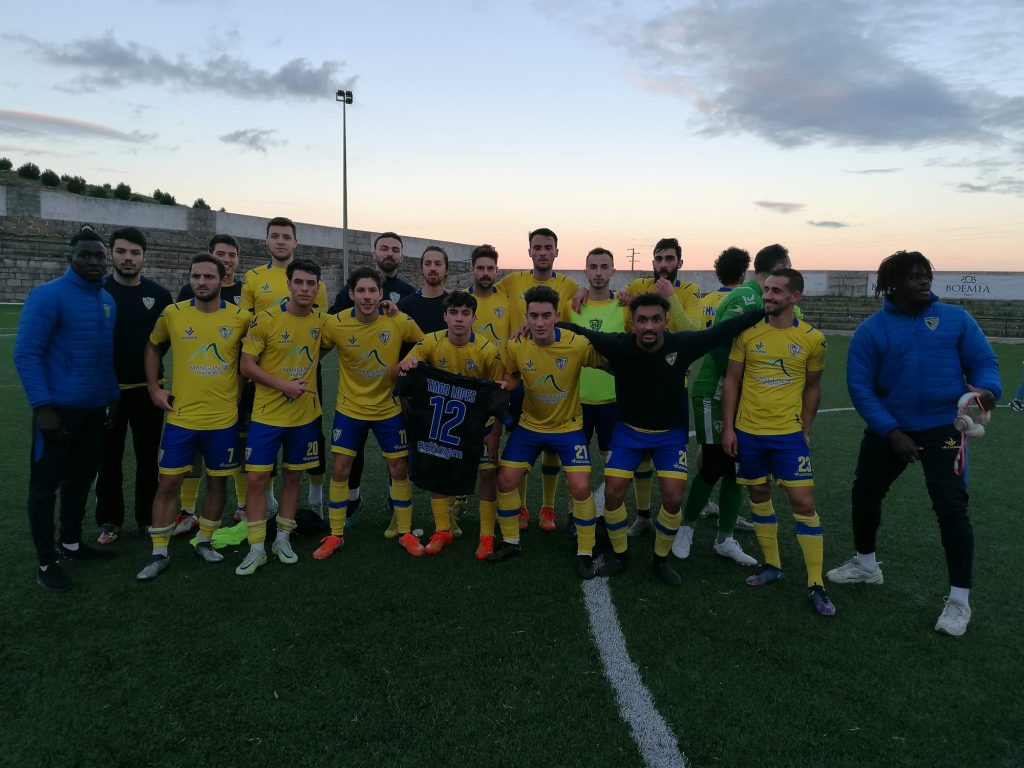  Divisão de Honra: Lideranças das zonas Norte e Sul sem alterações - Jornal do Centro