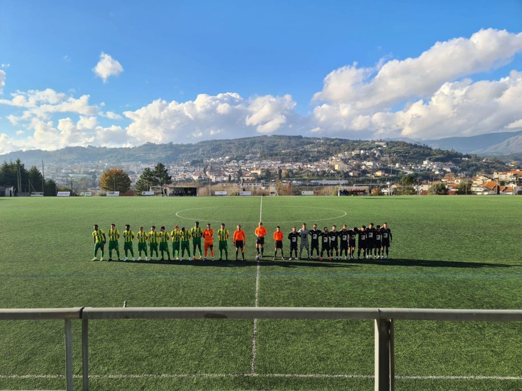  1ª Divisão distrital: Campia salva liderança no último suspiro, Carregal goleia no dérbi - Jornal do Centro