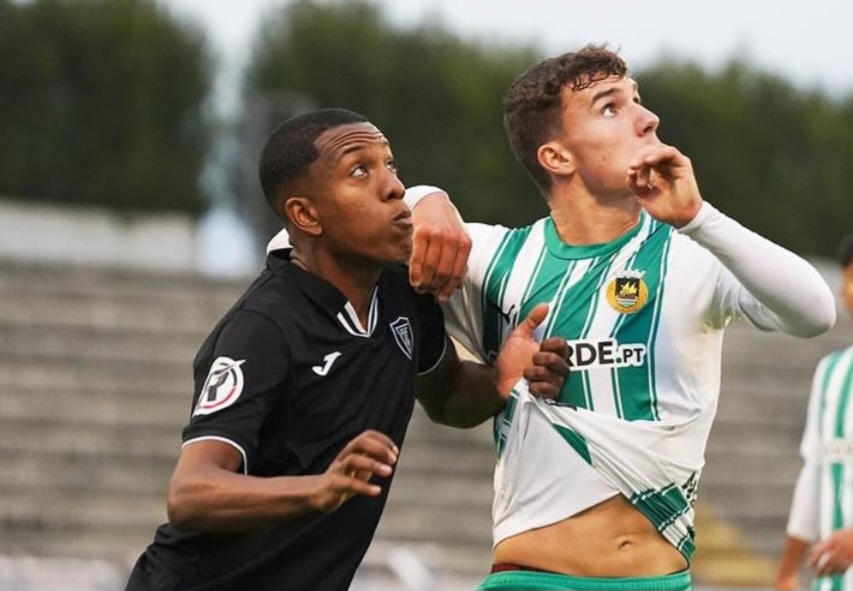  Liga Revelação: Académico de Viseu perde e cai dos lugares de Apuramento de Campeão - Jornal do Centro