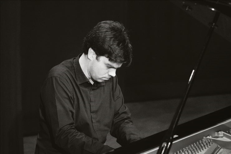  Piano marca agenda do Festival da Primavera - Jornal do Centro