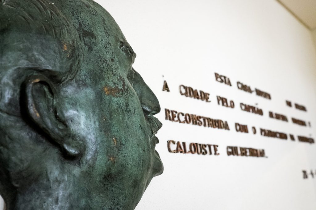  Coleção de Almeida Moreira em exposição no museu que foi a sua casa em Viseu - Jornal do Centro