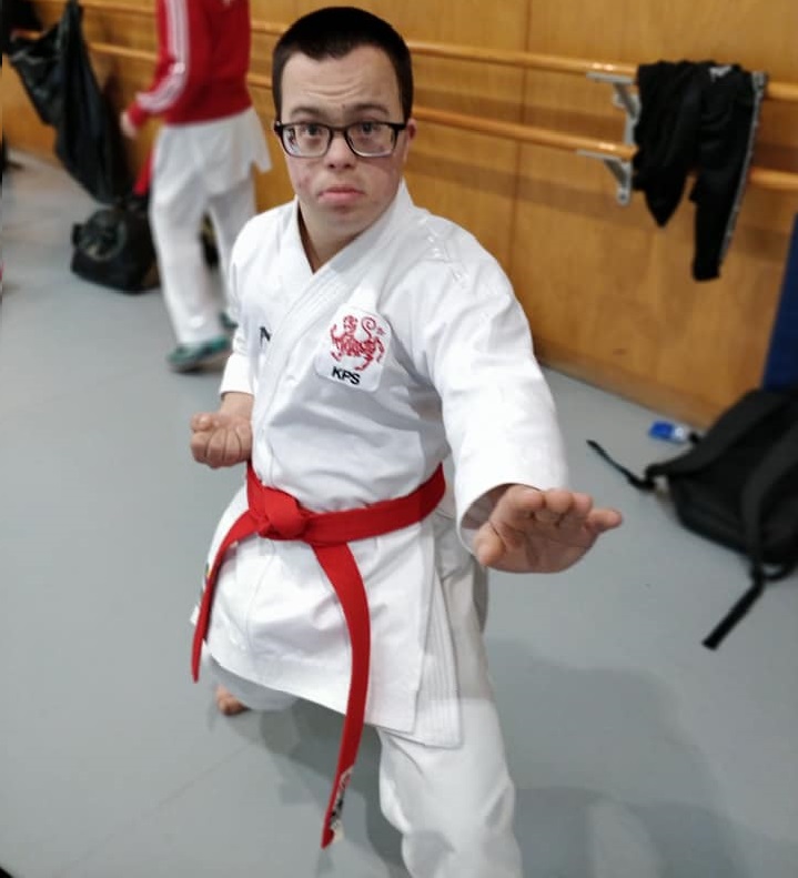  Atleta de Mangualde é campeão nacional de Parakaraté - Jornal do Centro