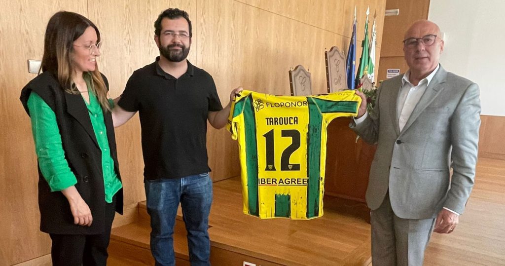  Camisolas do CD Tondela na final da Taça têm nome dos 24 concelhos do distrito - Jornal do Centro
