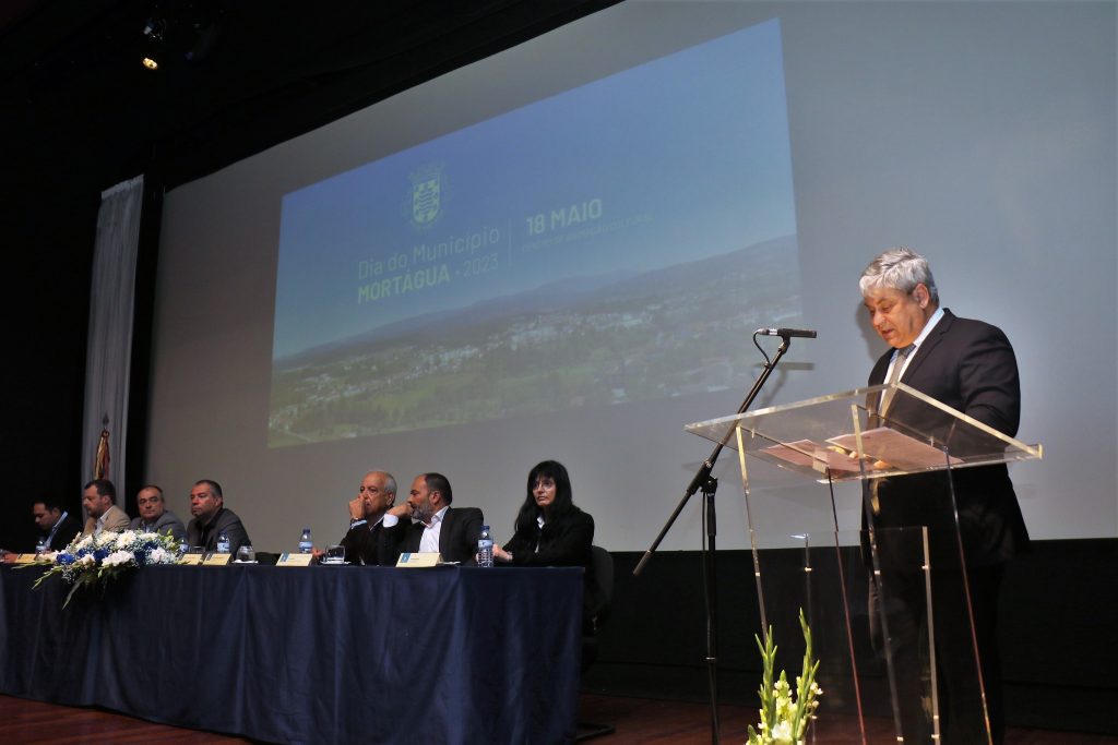  Mortágua comemora dia do município com a entrega das medalhas de Mérito Municipal - Jornal do Centro