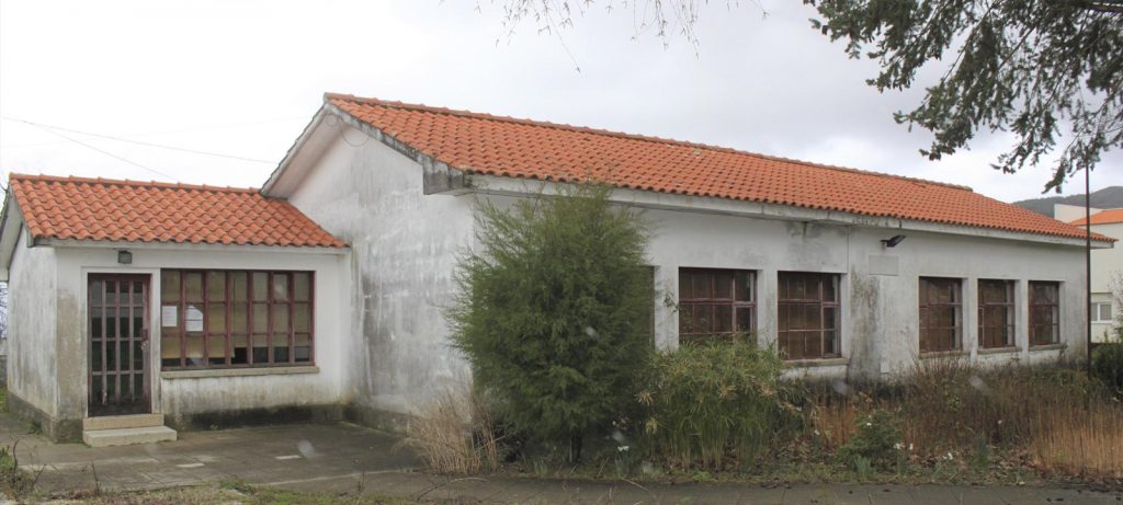  Câmara de Cinfães cede edifício ao Centro Social de São Martinho de Fornelos - Jornal do Centro