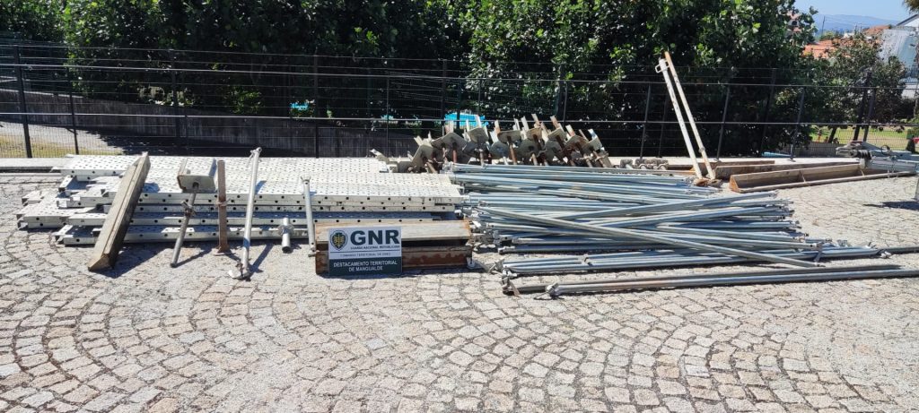  Homem identificado por roubar materiais de construção - Jornal do Centro