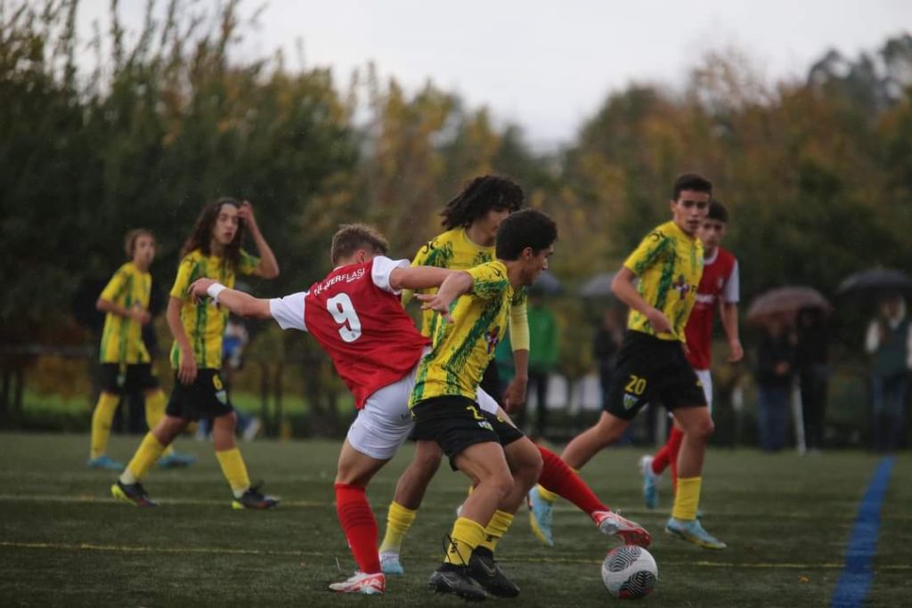  CD Tondela perde nos Campeonatos Nacionais de Juniores B e C - Jornal do Centro